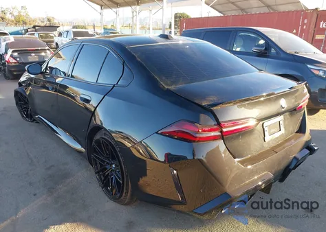 2026 BMW M5 from USA, damaged, VIN WBS83FK06TCW13620